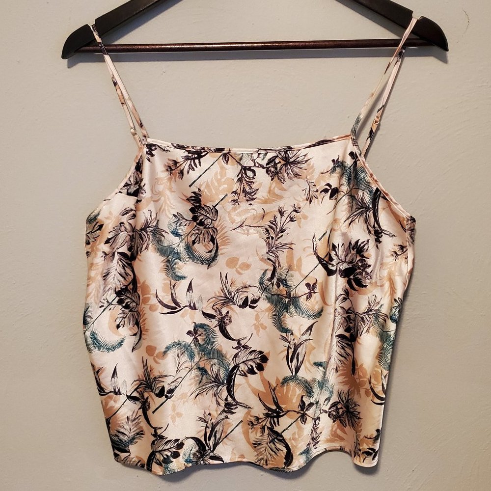 Victoria Secret Satin Like Camisole Romantic Tropical Pattern Size Medium